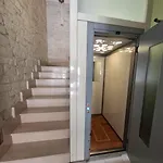 Domus Nicolaus ジョヴィナッツォ
